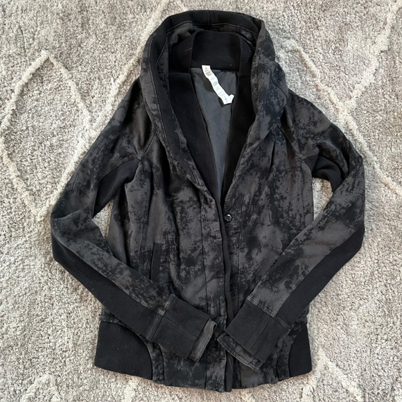 Lululemon To Class Jacket - Size 4 - Picture 3 of 9
